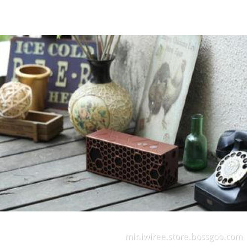 Fashion Colorful Loud Waterproof Bluetooth Speakers for the